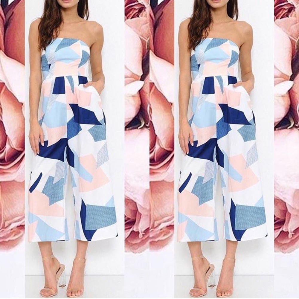 Flowy block pattern strapless jumpsuit